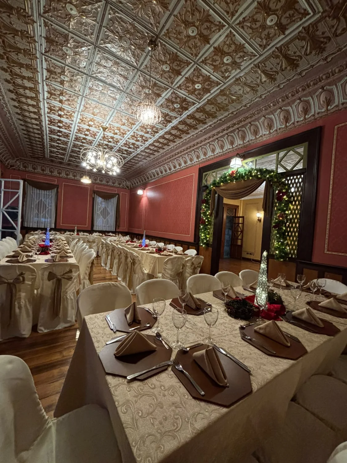VILLA ALHAMBRA / FOTOGRAFÍA DEL MONTAJE NAVIDEÑO